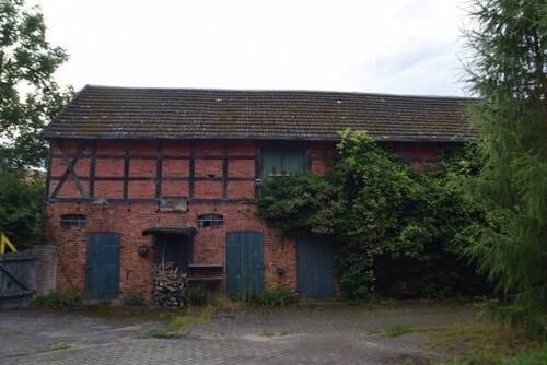 Stallgebäude linker Teil - 