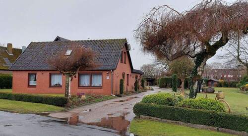 Frontfoto - Geräumige und sehr gepflegte DHH zu Vermieten