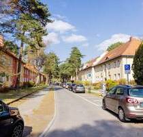 Provisionsfrei: sanierte 2 Zimmer-Wohnung mit Gartennutzung in Zinnowwaldsiedlung mit Altbaudetails - Berlin Zehlendorf