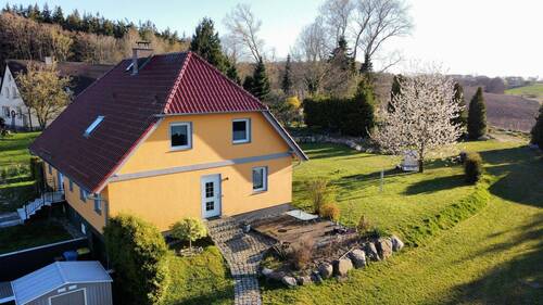 Einliegerwohnung mit Terrasse - 