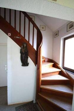 Treppe im Wohnhaus - Einfamilienhaus in Meißner