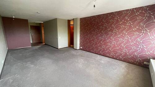 Wohn-/Esszimmer - 