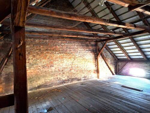27 nichtausgebauter Dachraum.jpg - 