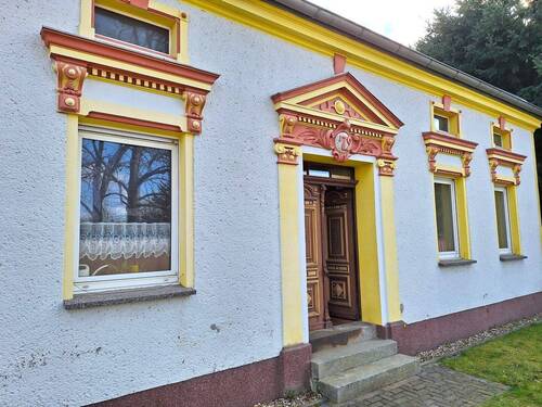02 Eingang vorn.jpg - 6 Zimmer Einfamilienhaus zum Kaufen in Forst (Lausitz)