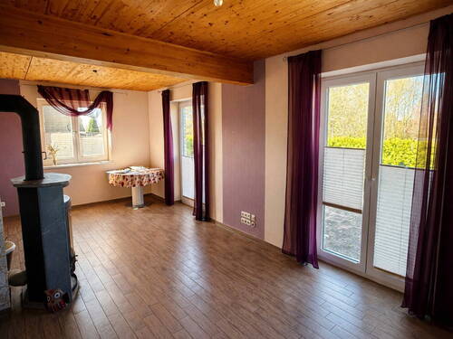 Wohnzimmer - 5 Zimmer Einfamilienhaus in Neuburg- Kartlow