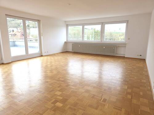 OG 1 heller Wohn-Eßbereich mit Zugang zur Dachterrasse (1)_#155218 - 1 Zimmer Mehrfamilienhaus, Wohnhaus in Würzburg