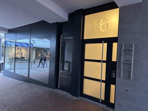 Eingangsbereich - 6 Zimmer Etagenwohnung zum Kaufen in Koblenz