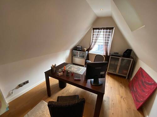 Büro (Spitzboden) - 