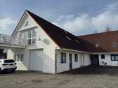 Font und Seitliches Sektionaltor, plus Eingangstür zur Halle, Weiterer Gewerbekomplex - Provisionsfrei !!! Top Gewerbeanwesen mit Halle und schöner Betriebsleiterwohnung