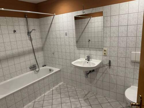 Büro-Bad - 