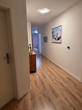 Eingangsflur zur Betriebsleiterwohnung - 