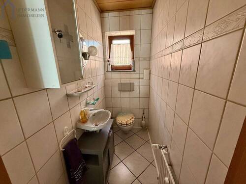 Gäste-WC im Nebengebäude - 