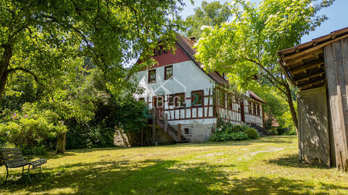 Seitenansicht - Einfamilienhaus mit 244,50 m² in Mainhardt zum Kaufen
