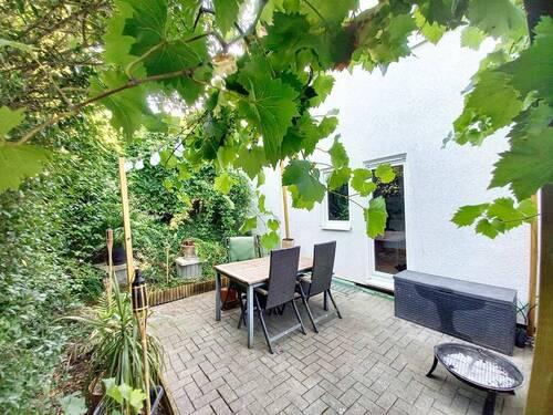 Seitliche Terrasse - 4 Zimmer Doppelhaushälfte in Overath