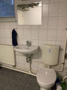 WC - 