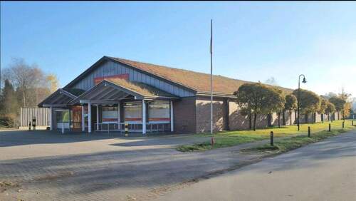 Bild 1 - 1.450m² Verkaufsfläche + Lagerfläche mit 6.350m² Grundstück 1A Lage zentral an B75 von Privat