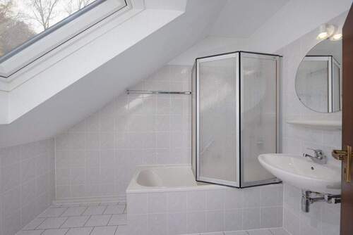 En-suite Badezimmer DG - 