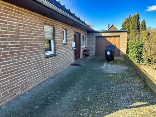 Eingangsbereich - Einfamilienhaus mit 180,00 m&sup2; in Lüchow zum Kaufen