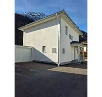 Schönes Geräumiges Haus mit Garage, Parkplatz und 27 m² großer Terrasse in Top-Lage steht zum Verkauf - Vandans Schönes Geräumiges Haus mit Garage, Parkplatz und 27 m² großer Terrasse in Top-Lage steht zum Verkauf - Vandans