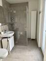 Badezimmer mit Dusche - 