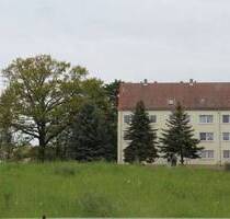 MFH mit Potenzial in Altenburg, Nähe Herrenhaus in Grünlage mit vielen Stellplätzen