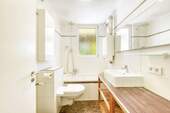 Bad mit Fenster - 