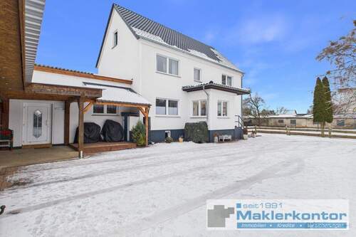 Objekt mit Einliegerwohnung - Geniales Familienparadies mit Einliegerwohnung, großem Grundstück und Doppelcarport