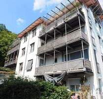 Attraktive Eigentumswohnung mit Balkon, EBK & TG-Stellplatz - Hohenstein-Ernstthal