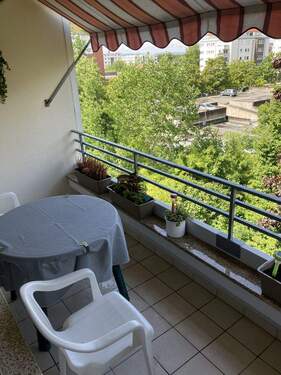 Balkon - Preis Verhandlungssache....Gepflegt ... Charmant ... Zentral ... !!!