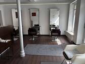 Attraktive Ladenfläche im EG (Friseurbetrieb) - 