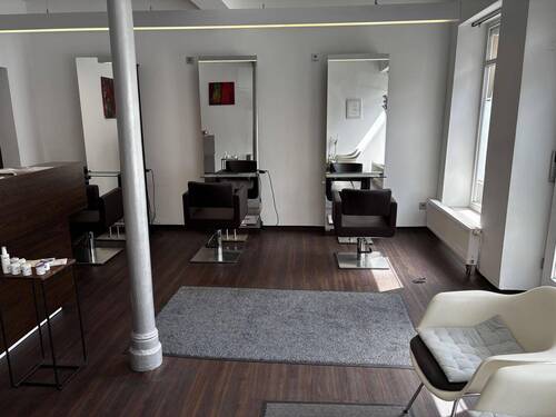 Attraktive Ladenfläche im EG (Friseurbetrieb) - 