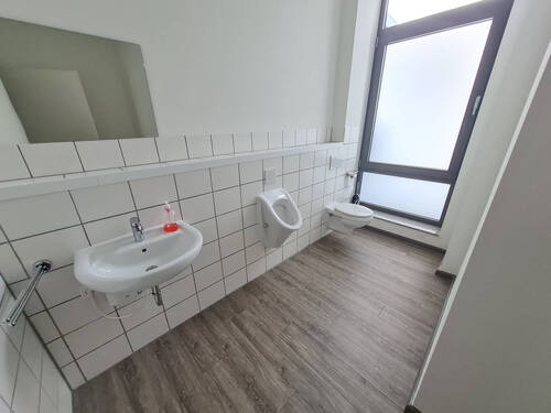 WC - 
