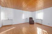 Wohnzimmer EG - 9 Zimmer Mehrfamilienhaus, Wohnhaus in Mühlacker
