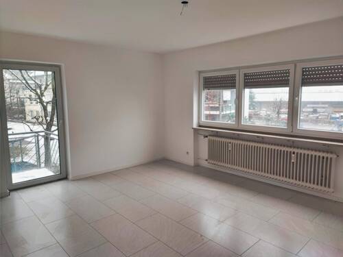 Wohnzimmer - Mehrfamilienhaus, Wohnhaus in Wehr zum Kaufen