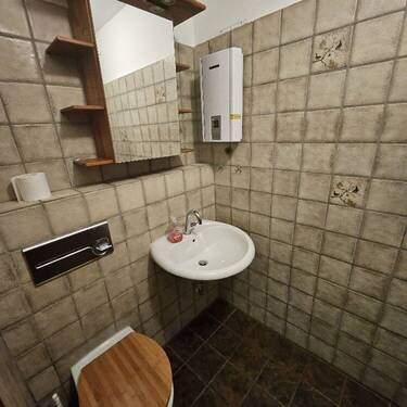 Gäste-WC-001 - 