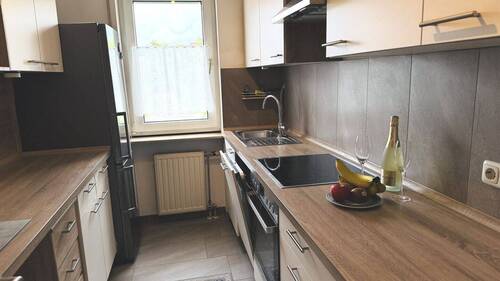 moderne Einbauküche inklusive - 