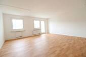 Riesiges Wohnzimmer - 5 Zimmer Etagenwohnung zur Miete in Flöha