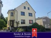 Straßenansicht - Gepflegtes Mehrfamilienhaus (3 WE) mit lichtdurchfluteten Wintergärten in hervorragender Stadtlage!
