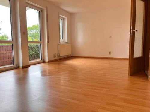 Wohn- und Schlafzimmer (13) - 1 Zimmer Etagenwohnung zur Miete in Plauen