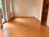 Wohn- und Schlafzimmer (7) - Etagenwohnung mit 33,70 m² in Plauen zur Miete