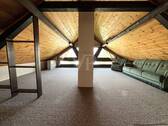 Geräumiges, helles Dachstudio (I) - 