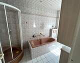 EG Bad mt Wanne und Dusche - 