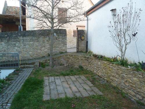 Garten - 3 Zimmer Etagenwohnung zum Kaufen in Ingelheim