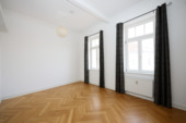 Schlafzimmer (möblierungsfrei visualisiert) - 