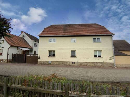 Straßenansicht - 7 Zimmer Einfamilienhaus in Roßleben-Wiehe