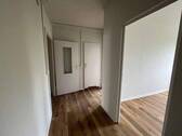 Flur.jpg - 4 Zimmer Etagenwohnung zur Miete in Zwickau