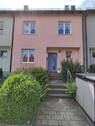 Eingangssicht - Geräumiges Reihenmittelhaus - 169.000,00 EUR Kaufpreis, ca.  145,00 m² Wohnfläche