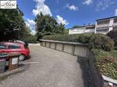 Hausansicht - 2 Zimmer Mehrfamilienhaus, Wohnhaus zum Kaufen in Waiblingen