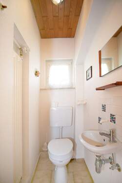 Gäste-WC - 4 Zimmer Einfamilienhaus in Rüsselsheim am Main