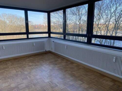 Wohnen - 4 Zimmer Etagenwohnung zum Kaufen in Nürnberg